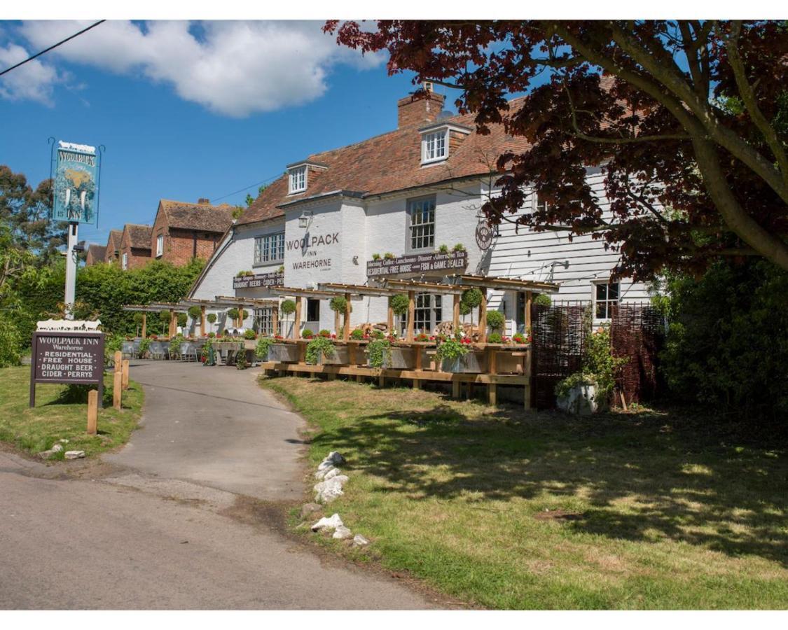 The Woolpack Inn Wavehorne Exteriör bild
