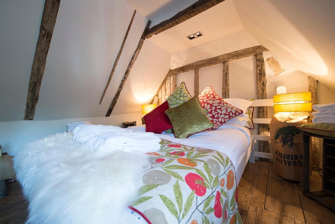 The Woolpack Inn Wavehorne Exteriör bild